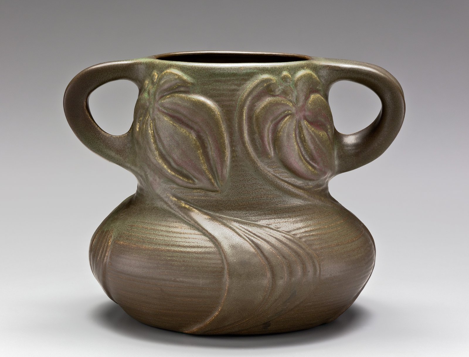 Ellison Collection Vase, 1904 small