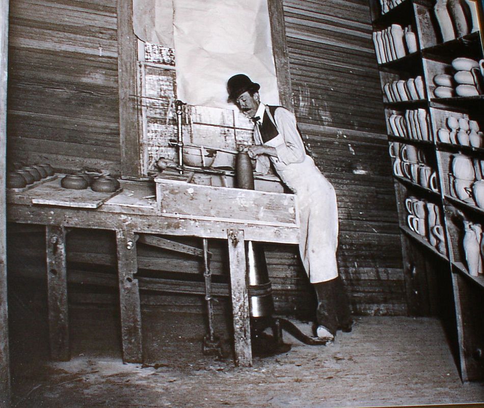 Harry Bangs at the potter's wheel