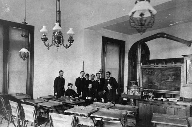 William Strieby's chemistry lab at Colorado College where Artus conducted glaze experiments